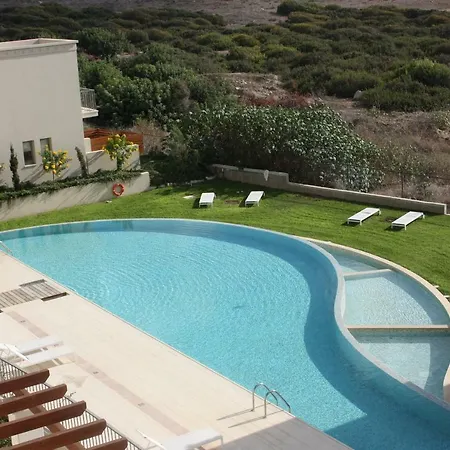 דירה Lighthouse Garden Beach פאפוס
